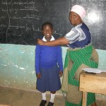 Eva measuring Josephine –&nbsp;square